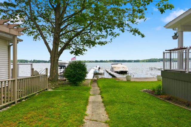 3020 W Sycamore Beach Road, Angola, IN 46703