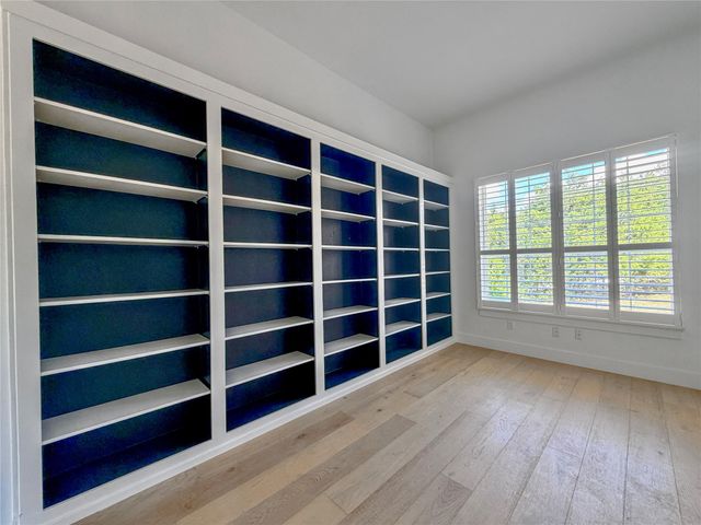 2808 Douglas CV, Lago Vista, TX 78645