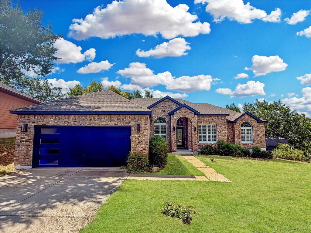2808 Douglas CV, Lago Vista, TX 78645
