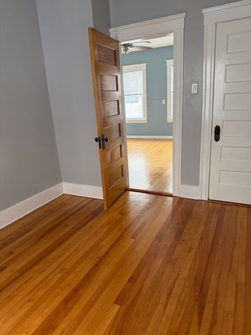 29 Boardman St 2, Worcester, MA 01606