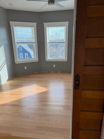 29 Boardman St 2, Worcester, MA 01606