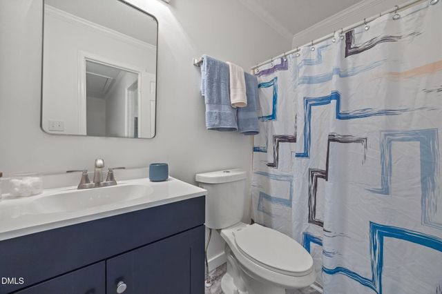 37 Barnes Street, Greenville, NC 27858