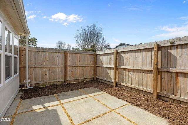 37 Barnes Street, Greenville, NC 27858