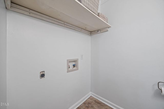 37 Barnes Street, Greenville, NC 27858