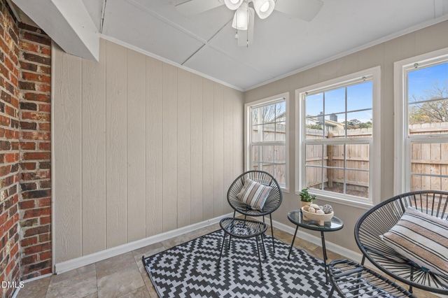 37 Barnes Street, Greenville, NC 27858