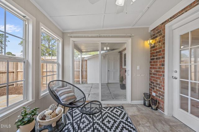 37 Barnes Street, Greenville, NC 27858