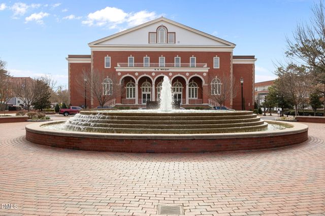 37 Barnes Street, Greenville, NC 27858