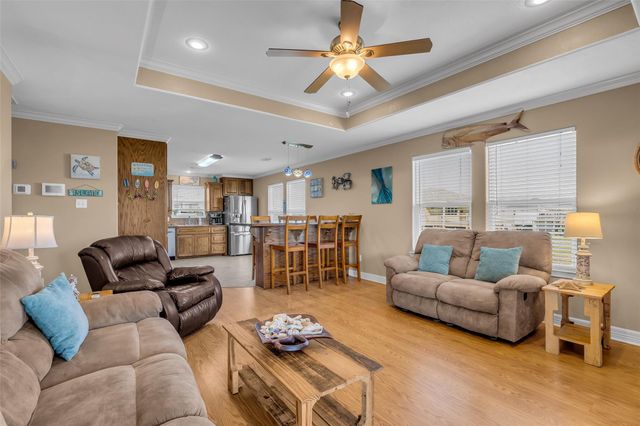 940 Mary Ann, Port Bolivar, TX 77650