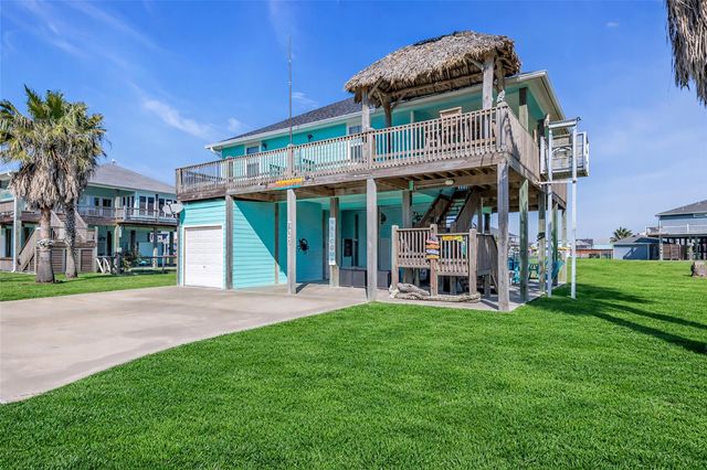 940 Mary Ann, Port Bolivar, TX 77650