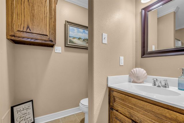 940 Mary Ann, Port Bolivar, TX 77650