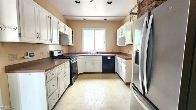 1444 Dill Road, South Euclid, OH 44121