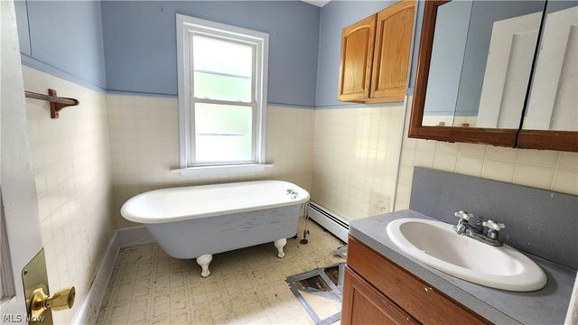 1444 Dill Road, South Euclid, OH 44121