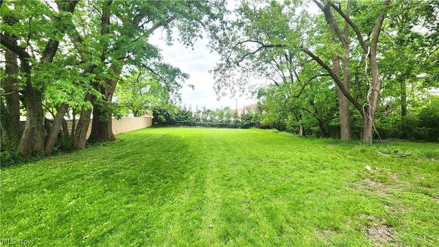 1444 Dill Road, South Euclid, OH 44121