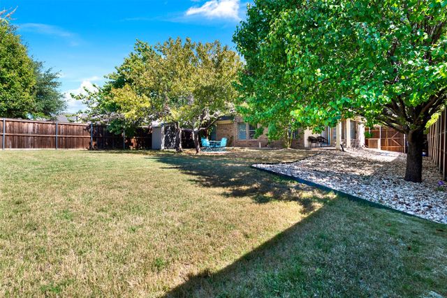 2701 Indian Oak Drive, Mckinney, TX 75071