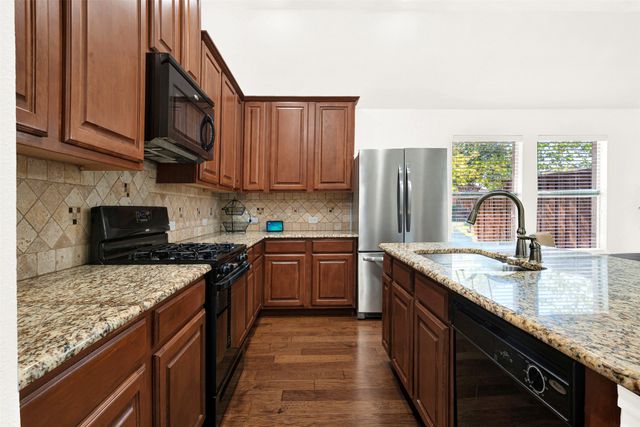 2701 Indian Oak Drive, Mckinney, TX 75071