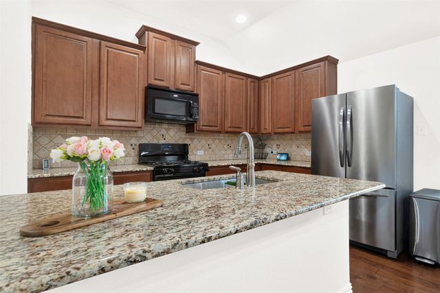 2701 Indian Oak Drive, Mckinney, TX 75071