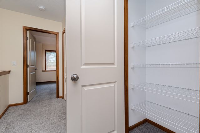 8601 Westown Parkway 27103, West Des Moines, IA 50266