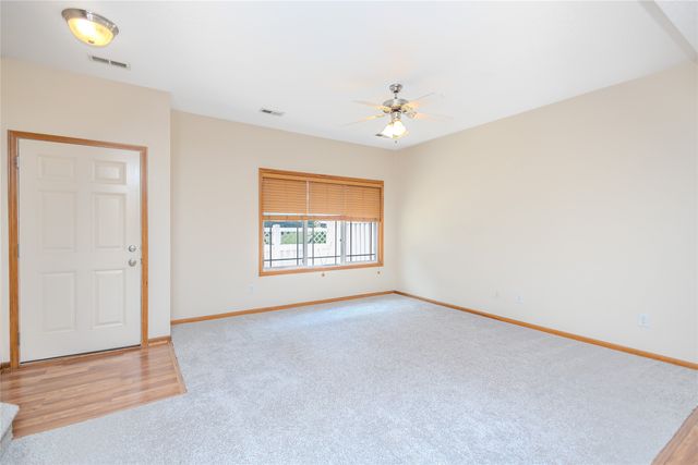 8601 Westown Parkway 27103, West Des Moines, IA 50266