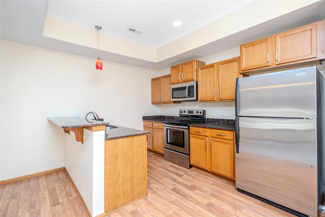 8601 Westown Parkway 27103, West Des Moines, IA 50266