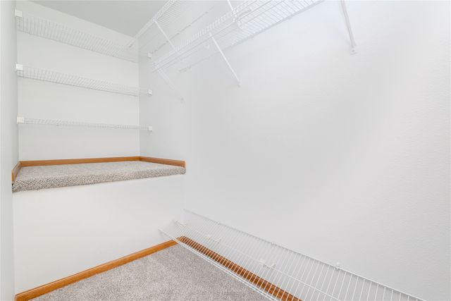8601 Westown Parkway 27103, West Des Moines, IA 50266
