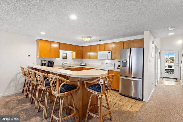 1100 N BAY AVE, Beach Haven, NJ 08008