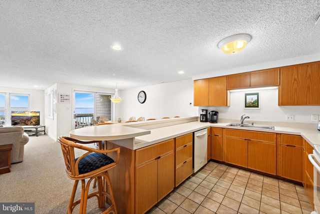 1100 N BAY AVE, Beach Haven, NJ 08008