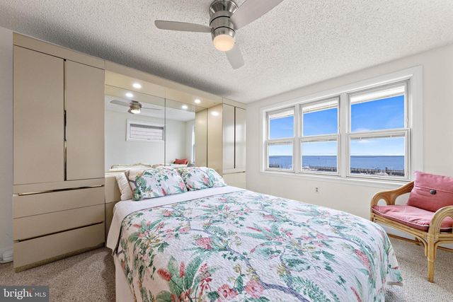 1100 N BAY AVE, Beach Haven, NJ 08008