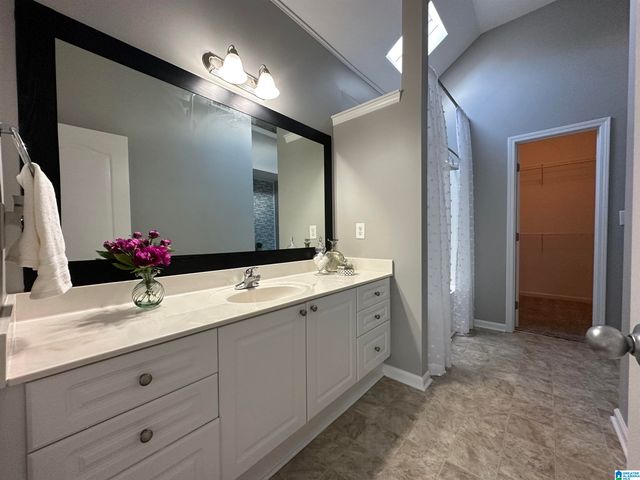 2202 VILLAGE LANE, Calera, AL 35040