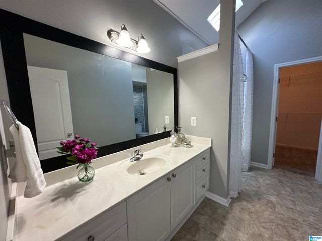 2202 VILLAGE LANE, Calera, AL 35040