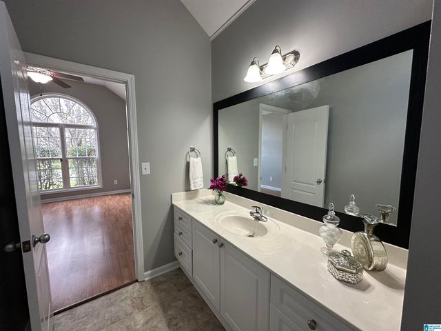 2202 VILLAGE LANE, Calera, AL 35040