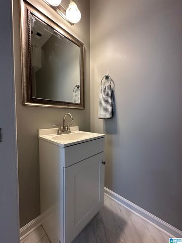 2202 VILLAGE LANE, Calera, AL 35040