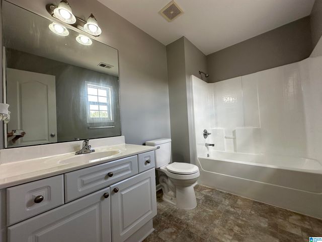 2202 VILLAGE LANE, Calera, AL 35040