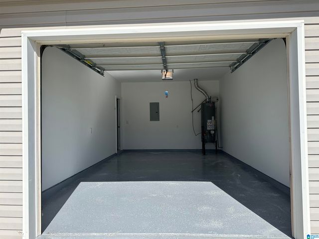 2202 VILLAGE LANE, Calera, AL 35040