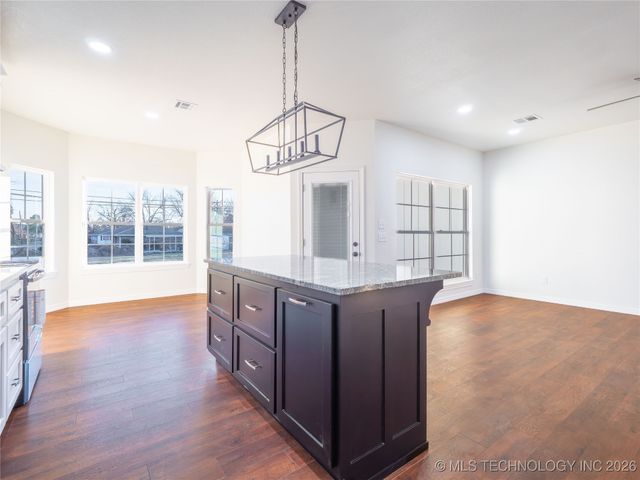 200 Townsend Avenue, Mcalester, OK 74501