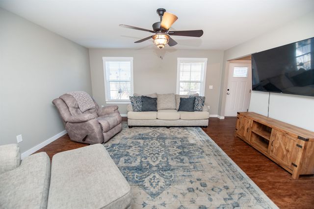 359 W River Grove Circle, Roebuck, SC 29376