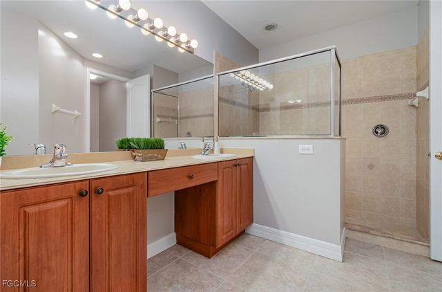 6071 Jonathans Bay CIR 101, Fort Myers, FL 33908