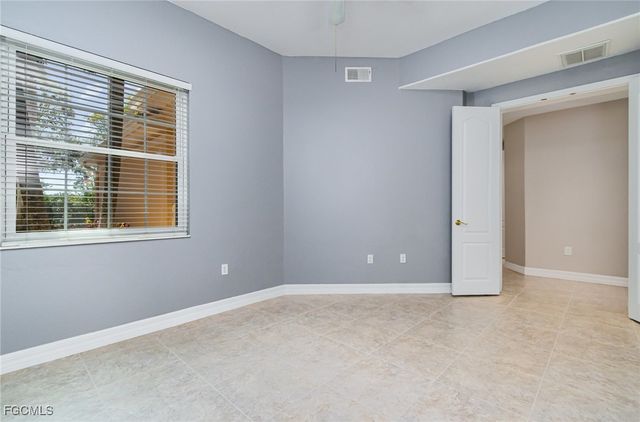 6071 Jonathans Bay CIR 101, Fort Myers, FL 33908