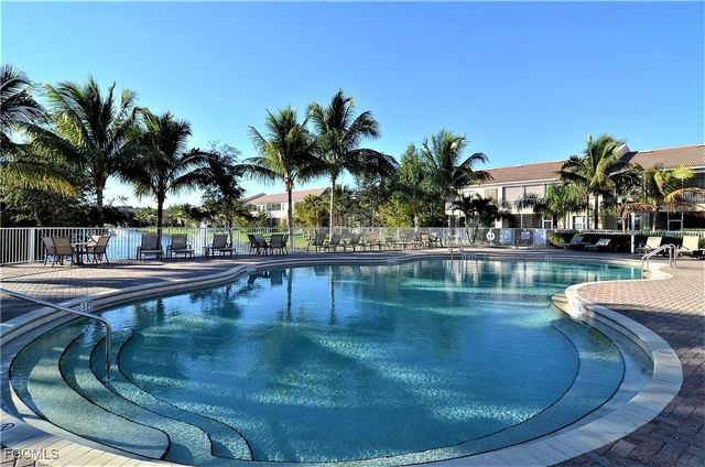 6071 Jonathans Bay CIR 101, Fort Myers, FL 33908