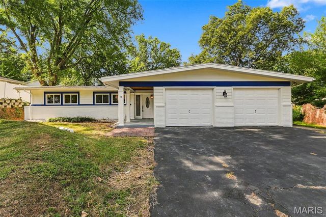 10 Montauk Drive, Unincorporated, MO 63146