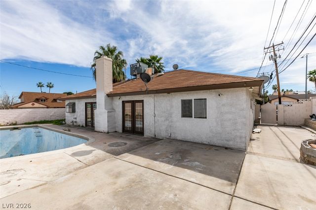 2986 Vegas Valley Drive, Las Vegas, NV 89121