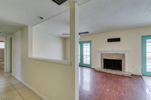 2986 Vegas Valley Drive, Las Vegas, NV 89121