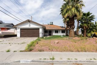 2986 Vegas Valley Drive, Las Vegas, NV 89121