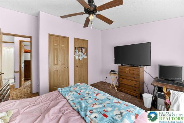 182 Greenbriar Drive South, Bath, PA 18014