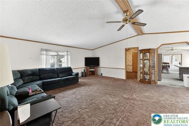 182 Greenbriar Drive South, Bath, PA 18014