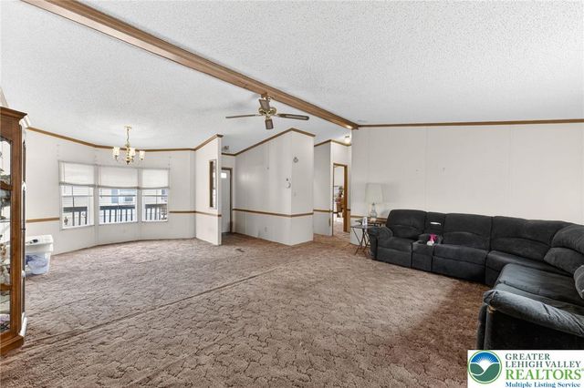 182 Greenbriar Drive South, Bath, PA 18014