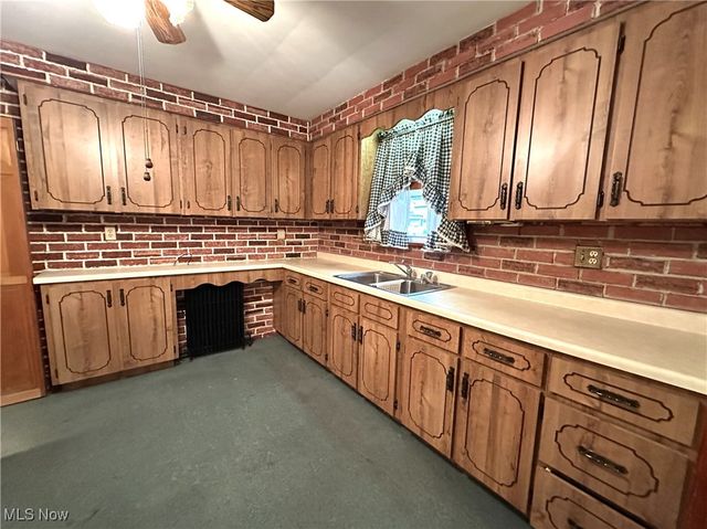 2023 Commerce Street, Wellsburg, WV 26070