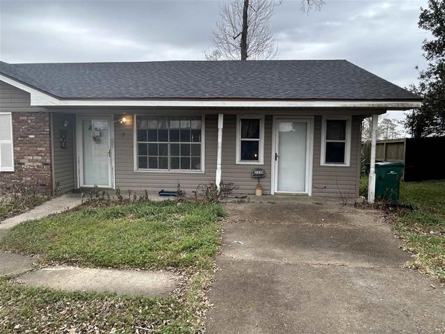 2213 Comanche Street, Sulphur, LA 70663