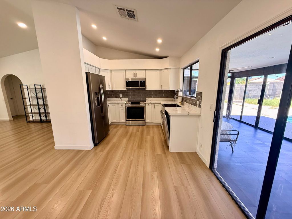 8926 W EL CAMINITO Drive, Peoria, AZ 85345 — photo 5