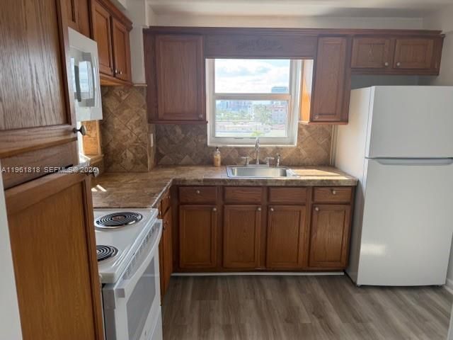 8000 Harding Ave 5C, Miami Beach, FL 33141