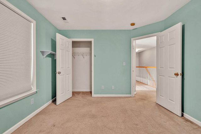 6316 Sandhurst DR, Roanoke, VA 24018